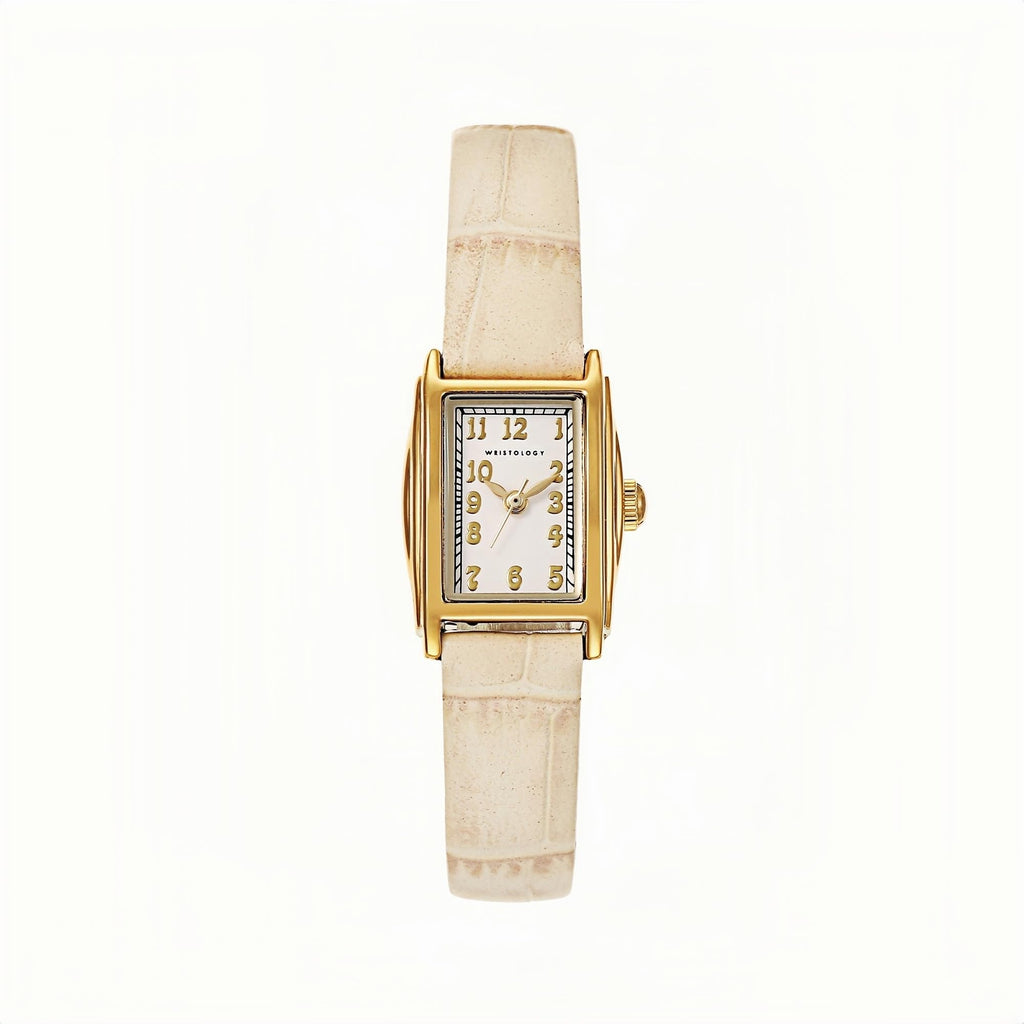 Ruth Oval Watch in Gold with Beige leather band, 19mm